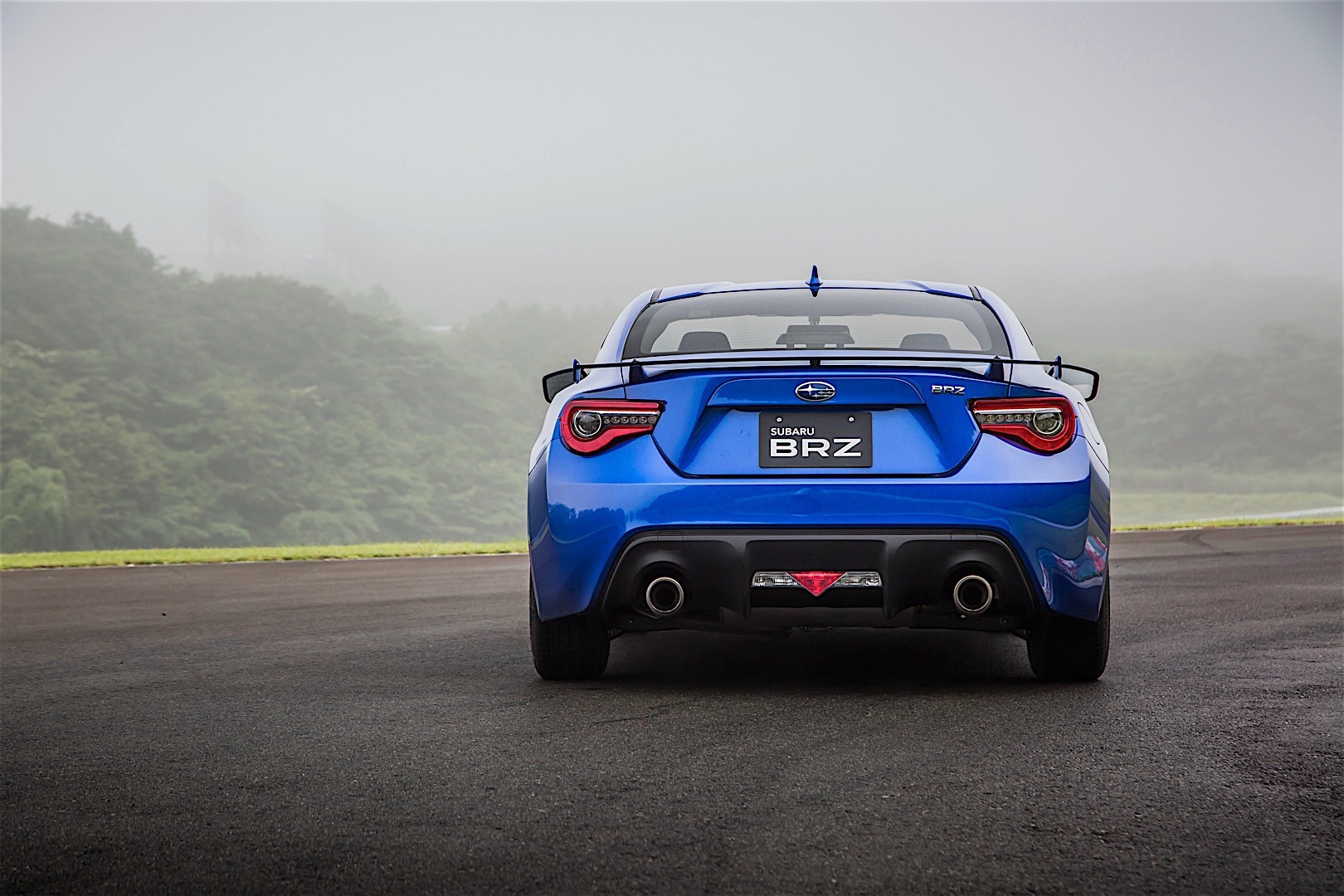 https://wcar.sets.lv/cars/Subaru/BRZ kupeja/09e39d57d4a11d6a6f4b603a70b00a0a.jpg